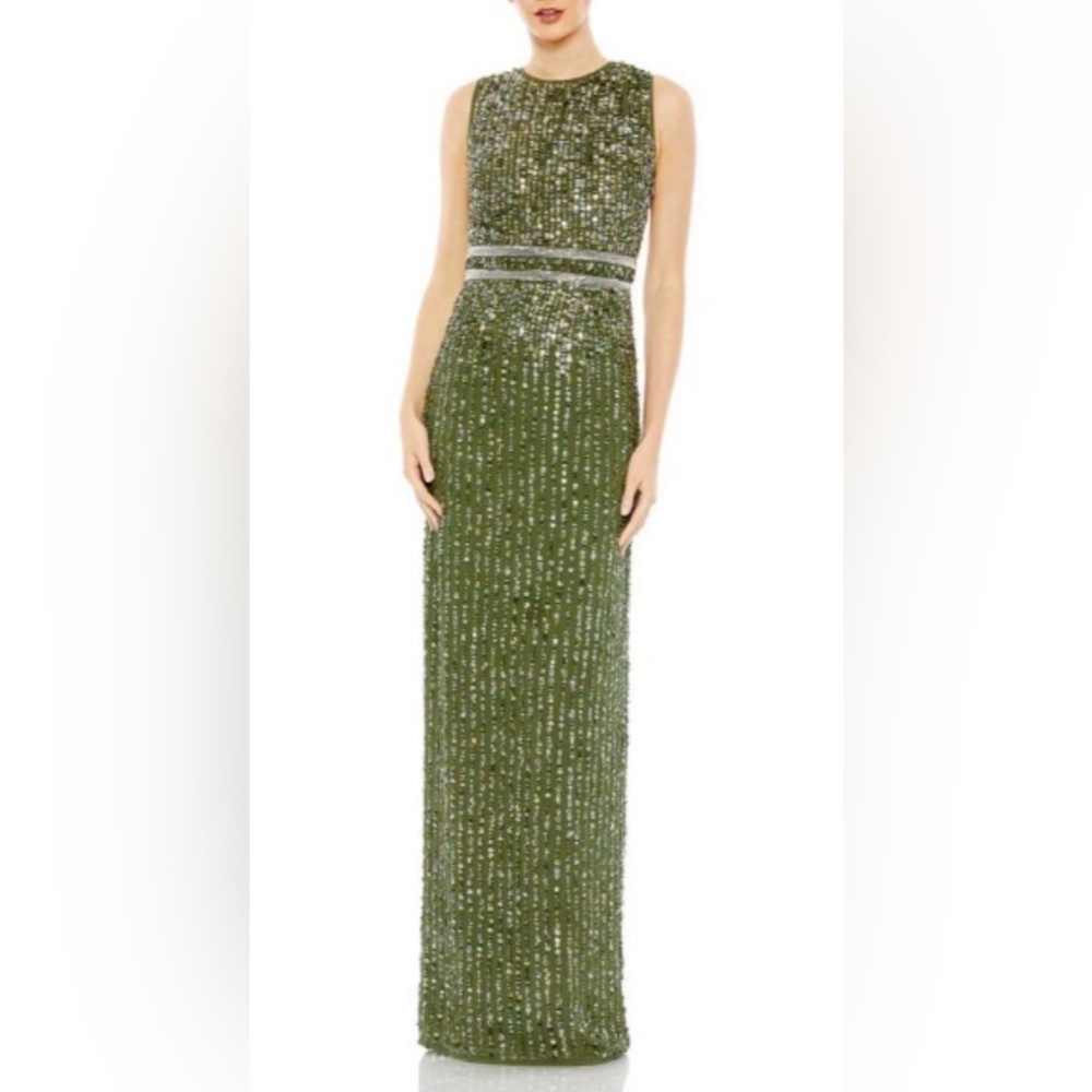 🌺Mac Duggal Sleeveless Column Gown